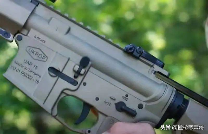 “车臣大暖男”缴获乌克兰最新步枪，乌克兰版AR有什么绝招？