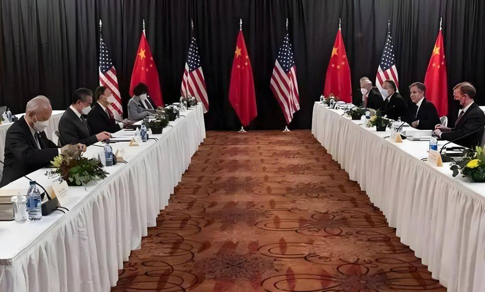 一山不容二虎,中美之间最终只有一个倒下,也必须有一个倒下