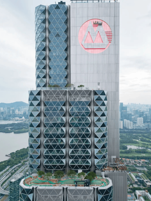 50亿!388米!深圳“螺纹钢大厦”幕墙封顶