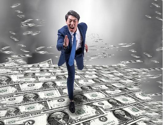 祥源晟聚陈祥源分析证券投资的经济特点与投资策略